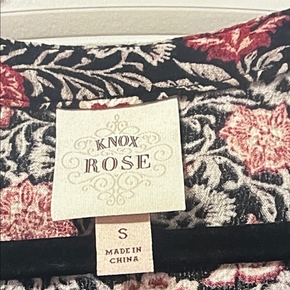 Knox Rose Multicolor Floral Tunic - Picture 2 of 3